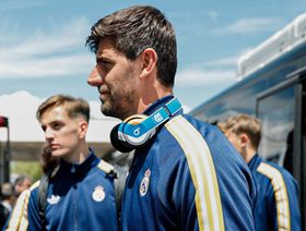 تشكيلة ريال مدريد ضد برشلونة.. عودة كورتوا ومشاركة تشواميني