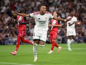 ليزارازو يرد على مبابي: اللاعب الكبير يقود فريقه للفوز بالبطولات