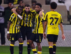 شاهد.. الاتحاد ينجو أمام الرياض بفضل كريم بنزيما والنيران الصديقة بدوري روشن