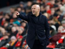 سلوت: الدوري الإنجليزي فقد متعته بسبب الركلات الثابتة