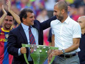 متى فاز برشلونة بلقب الدوري الإسباني "من المنزل"؟
