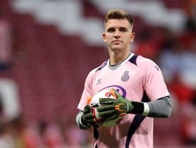 بين أرسنال وريال مدريد وبرشلونة.. حارس إسبانيول يُحدد موقفه