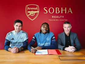 الصفقة السابعة.. إيزي ينضم إلى أرسنال ويرث رقم الأساطير