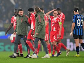 بايرن يتلقى ثلاث ضربات مقلقة في انتصاره الساحق على أتالانتا