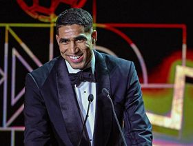 أشرف حكيمي ضمن التشكيلة المثالية بحفل "ذا بيست" وغياب صلاح ورافينيا ومبابي