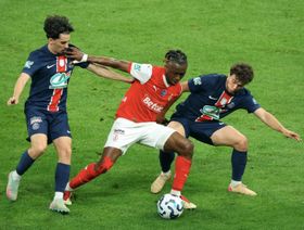 هل يشارك فيتينيا؟ موقف مصابي باريس سان جيرمان من مواجهة برشلونة