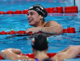 إيطاليا توقف سباحتين لمدة 90 يوماً بعد سرقة متجر