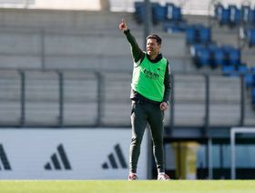 تشابي ألونسو لا يلوم لاعبي ريال مدريد على هزيمة ليفربول.. ويردّ على غاريث بيل