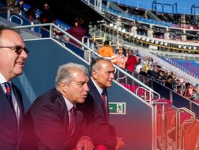 لابورتا يرد على فلورنتينو بيريز: ريال مدريد يعاني من هوس برشلونة