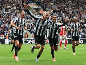 "الأنفلونزا" تؤجل انضمام لاعب نيوكاسل إلى منتخب ألمانيا