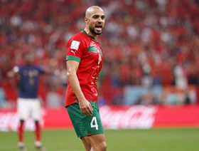 رغم عروض مغرية... فيورنتينا يتمسّك بنجميه غونزاليس وأمرابط