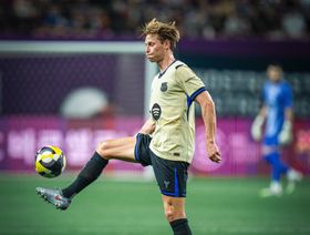 برشلونة يفقد خدمات دي يونغ أمام أتلتيكو مدريد لهذا السبب