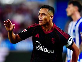 رسالة تهنئة من برشلونة إلى سانشيز على انضمامه لإشبيلية