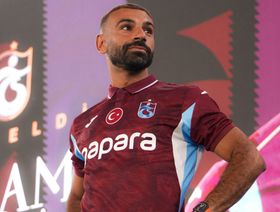 من ينافس محمد صلاح على جائزتي أفضل لاعب وهداف الدوري التركي؟