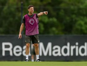 أزمة جديدة تواجه تشابي ألونسو في ريال مدريد