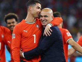 مدرب البرتغال يشرح لماذا يلعب رونالدو أساسياً وعمره 40 عاماً