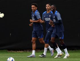 ضربة قوية.. ماركينيوس يغيب عن باريس سان جيرمان أمام برشلونة