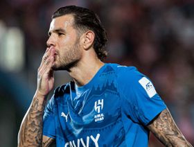 شاهد.. الهلال يصعق ناساف بفضل لدغة برازيلية ومهارة ثيو