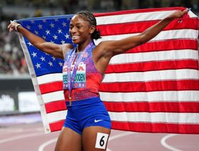 شاهد.. جيفرسون-وودن تضيف ذهبية ثانية بعد الفوز بسباق 200م