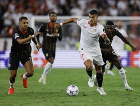 إشبيلية يكتفي بالتعادل أمام لانس الفرنسي في الأندلس