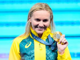 الأسترالية أريارن تيتموس تصدم عالم السباحة باعتزالها المبكر