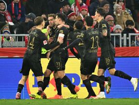 بايرن يتكبد أول خسارة في الدوري بهزيمته أمام أوغسبورغ