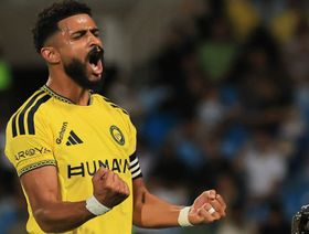 بوستيكوغلو يحسم مستقبل عبد الإله العمري مع النصر