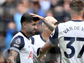 الاتحاد الإنجليزي يتهم مدافع توتنهام بسوء التصرف