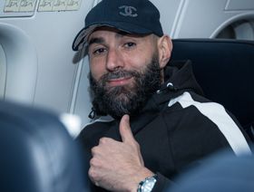 ليكيب: كريم بنزيما رحّب بالعودة إلى أولمبيك ليون "بدون راتب"