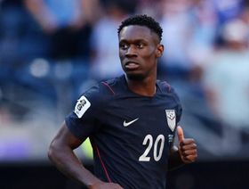 ليكيب: برشلونة يقتحم سباق التعاقد مع بالوغون مهاجم أميركا