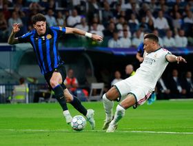 بعد استقبال 9 أهداف.. تشيلسي يرصد 80 مليون يورو لضم مدافع إنتر ميلان