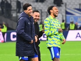 أزمة جديدة.. مارسيليا يتمسك بنايف أكرد وأوباميانغ قبل كأس إفريقيا