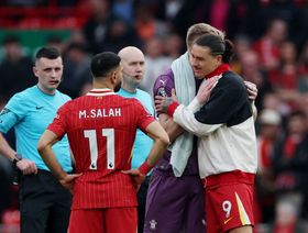 داروين نونيز يرفض مزاملة محمد صلاح وينتقل إلى نادٍ سعودي صاعد