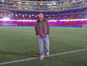 هل برشلونة بالفعل آخر من يعلم بزيارة ليونيل ميسي لكامب نو؟