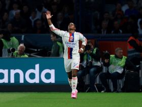 "سأفعل ما تأمرني به زوجتي".. إندريك يشكك في عودته لريال مدريد