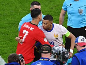 كريستيانو رونالدو يواسي كيليان مبابي: الألقاب ستأتي حتماً إلى ريال مدريد