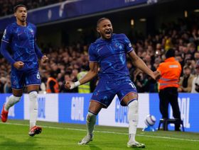 بعد تسريع المفاوضات.. ميلان يحسم صفقة نكونكو مهاجم تشيلسي