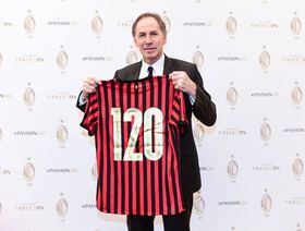 باريزي يخضع لعملية جراحية في الرئة ويُطمئن مشجعي ميلان