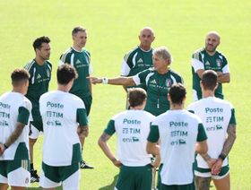 مانشيني يفاجئ إيطاليا باستبعاد 10 لاعبين من رحلة تركيا
