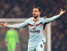 شاهد.. هندرسون يفقد أعصابه بعد تعادل برينتفورد مع بورنموث