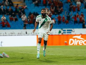 شاهد.. فراس البريكان يمنح التقدم للأهلي على النجمة في الشوط الأول