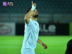 ثنائية صلاح محسن تصعد بالمصري لصدارة الدوري المصري