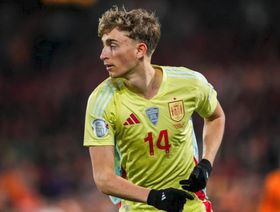 كيف ساهم مدافع برشلونة في انتقال دين هويسن لريال مدريد؟