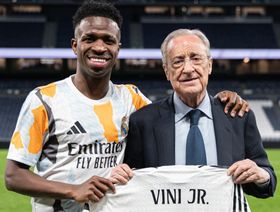 ريال مدريد يتخذ "قراراً مفاجئاً" بشأن تجديد عقد فينيسيوس جونيور