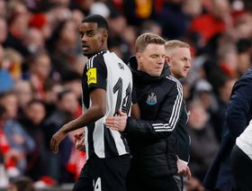 المدرب إيدي هاو يؤكد غياب إيزاك عن مواجهة نيوكاسل وليفربول