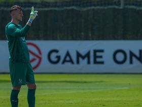 مارسيليا يطرق باب الدوري السعودي لضم حارس نيوم