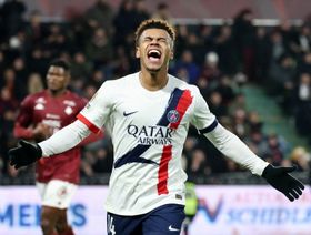 باريس سان جيرمان يهزم ميتز العنيد مع رقم قياسي للهجوم