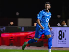 شاهد.. سعيد بن رحمة يُعيد توازن نيوم في الدوري السعودي