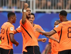 هولندا تكسر إرث "برازيل بيليه" وتنفرد برقم تاريخي في كأس العالم