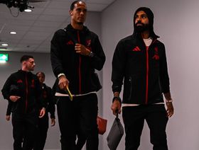 صلاح يقود ليفربول بالقوة الضاربة وأرسنال بتشكيلة دفاعية